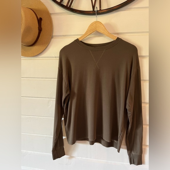 *SOLD* Bobi Long Sleeve Tee - Picture 1 of 2